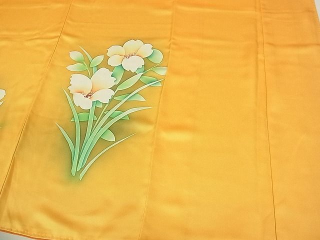 1970s Hofuku Kimono with Floral Design – US Medium