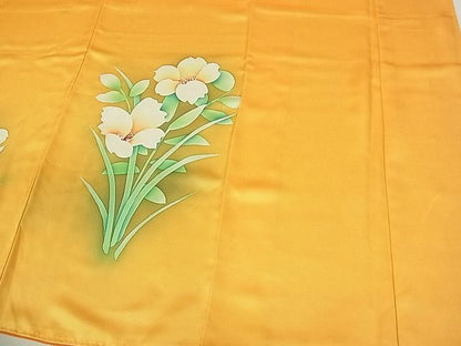 1970s Hofuku Kimono with Floral Design – US Medium