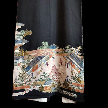 1960s-70s Black Tomesode Kimono with Kiku Mon – US Medium